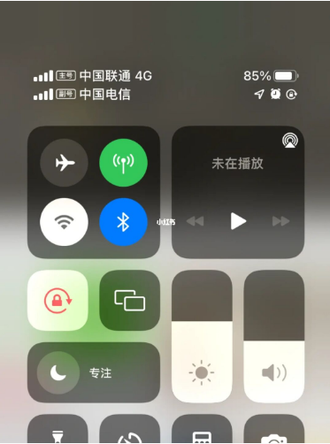 荆门苹果手机维修分享iPhone双卡信号解决办法 